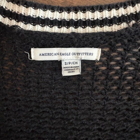 American Eagle Outfitters Black Cardigan with White Trim - Picture 2 of 2